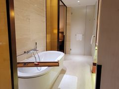 -上海衡山路十二号华邑酒店