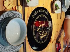 -野山舂·贵州现舂酸汤火锅(鸿通城店)