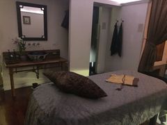 -迪瓦娜按摩和水疗中心