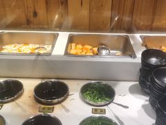 -洪氏嗨捞·广东猪肚鸡·椰子鸡火锅(西咸万象城店)