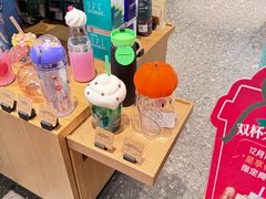 -星巴克臻选(周浦万达店)