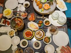 -半岛翡丽海鲜自助餐厅(观风亭店)