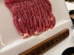 现场传统手工切鲜羊肉-东来顺饭庄(西单店)