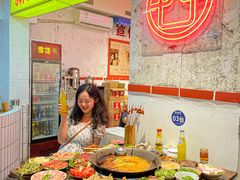 -四小区火锅·巷子里的重庆火锅(花照壁店)