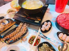 -鲜入围煮花胶鸡海鲜火锅