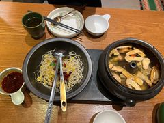 -云海肴·汽锅鸡·云南菜(天山百盛优客店)