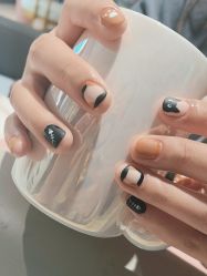 -丽心自助美甲美睫