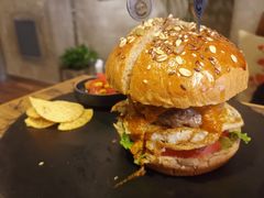 -HIGH FIVE哈福手工汉堡(桂林路店)