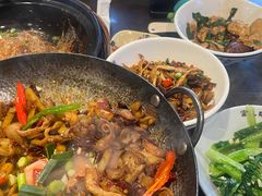 -富正毅三下锅·湘西韵味(天门山索道店)