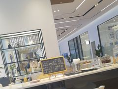 -上海宝诚尊悦宝马4S店(静安店)