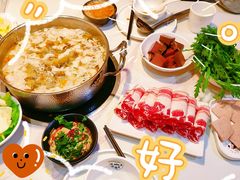-德林酸菜鱼火锅(南丹店)