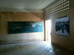 -吐斯廉屠杀博物馆