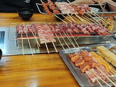 -哈尔滨小酒馆·鲜肉现穿自助烧烤(康新花园店)