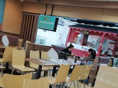 -灵芝妹子海鲜米线(香炉礁山姆店)