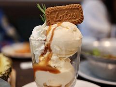 -Chom Cafe and Restaurant