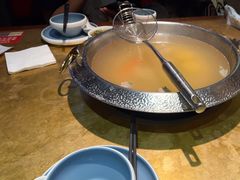 -左庭右院鲜牛肉火锅(金山万达店)