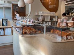 -VERIE BAKEHOUSE