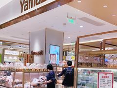 面包甜点陈列柜-山崎面包(静安久光店)
