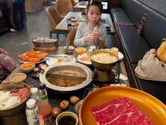 -牛YO寿喜烧·铁板烧和牛火锅自助(市府恒隆店)