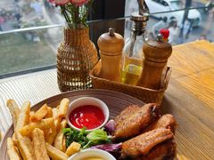 香炸鸡翅配薯条-Money Shops(愚园路店)