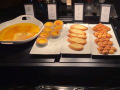 -广州万富希尔顿酒店·感趣自助餐厅·金秋蟹宴生蚝海鲜刺身