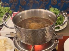 -元一希尔顿酒店·鲜切牛肉火锅禅自助餐厅