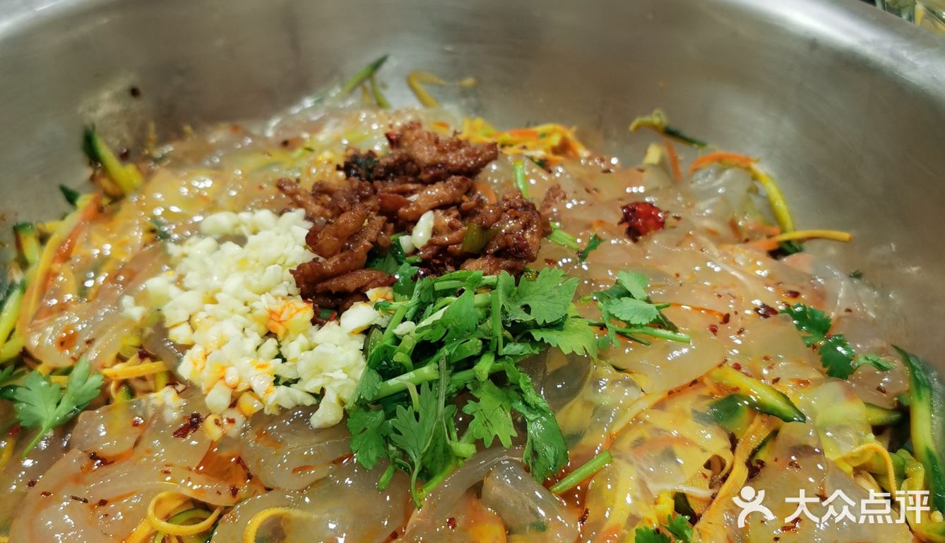 菜量巨大。经济实惠，价格不贵