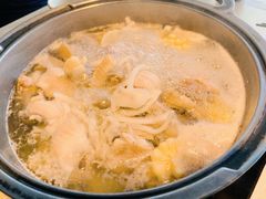 汤锅-原味主张椰子鸡·脆皮文昌鸡煲(友谊广场店)