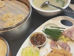 -梅利汴京烤鸭•开封豫菜地标店(东大街店)