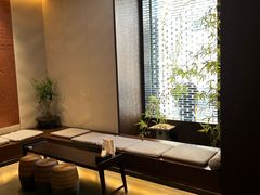 -AI住未来酒店(西安钟鼓楼五路口地铁站店)
