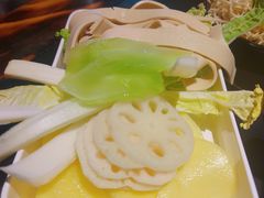 -石锅苗苗鱼(武汉首店)