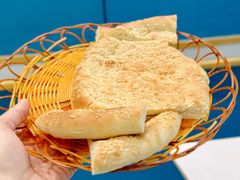 新疆马尔龙烤馕-马尔龙新疆饭店·清真(瑞景店)