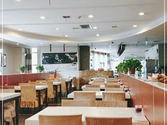 大堂-小六汤包砂煲菜(文景路店)