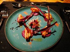 煎虾配紫薯泥薯片及姜味柠檬汁-AZUL by FUEL蓝色·法式酒馆(琶醍店)