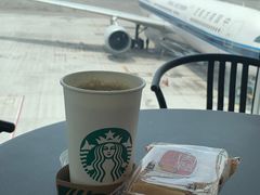 -星巴克(香港国际机场44号闸店)