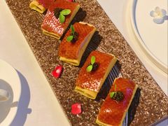 鱼子酱麒麟片皮鸭-丽轩中餐厅(广州丽思卡尔顿酒店)