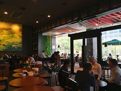 大堂-星巴克臻选(深圳皇庭广场分店)