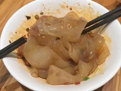 -诚铭记·虾仁汤包·成都小吃(融创店)
