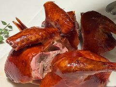 脆皮玻璃乳鸽-甄御•海鲜新青岛菜(麦岛店)