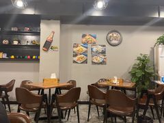大堂-陈员外正宗夹江烧烤(广福路店)
