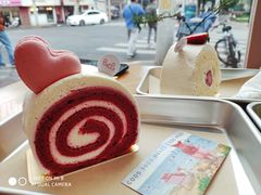 红丝绒蛋糕-WHEN PIGS FLY当猪飞