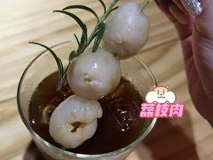 啡仔笑（荔枝美式苏打）-无牌咖啡&酒馆