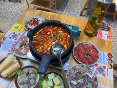 -黔二妞地摊火锅(龙华清湖店)