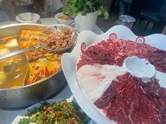 -潮牛壹号鲜牛肉火锅(世界城广场店)