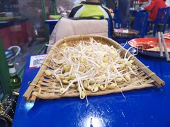 -马路边边串串香(涑河南街店)