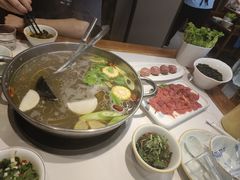 -乡土黄·鲜牛肉火锅·小龙虾(兴业街店)