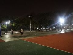 -武汉大学风雨操场