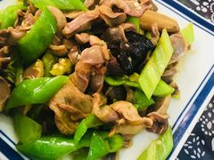 -八两八金·莱芜特色炒鸡(市南漳浦路店)