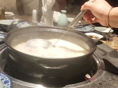 -大匠工房古船木艺术餐厅·猪肚鸡专门店(长白仙岛店)
