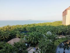 -三亚湾海居铂尔曼度假酒店